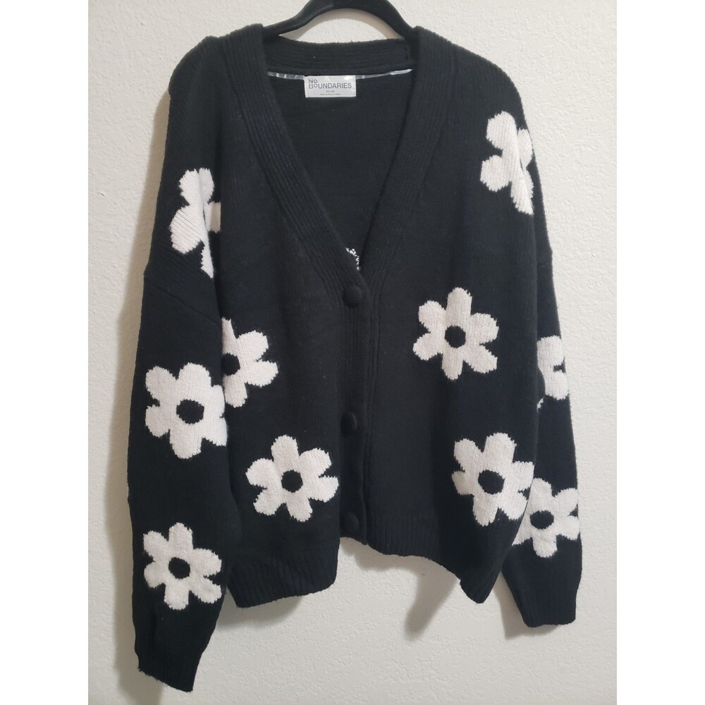 No bounderies Sweater Size XXL (20)
